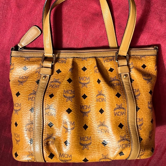 MCM Visetos Leather Shoulder Bag, Cognac - Picture 4 of 7